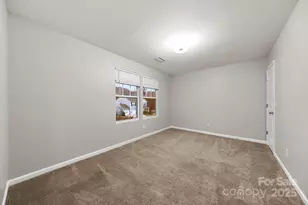 4224 Stockbrook Dr, Charlotte, NC 28215 - Photo 12