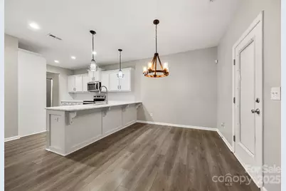 4224 Stockbrook Drive, Charlotte, NC 28215 - Photo 6