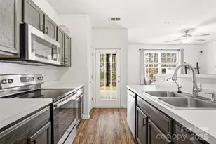 7715 Abigail Glen Dr, Charlotte, NC 28212 - Photo 6