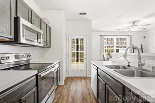 7715 Abigail Glen Dr, Charlotte, NC 28212 - Photo 6