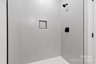 7805 Casa Loma Rd, Charlotte, NC 28269 - Photo 16