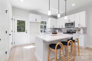 7805 Casa Loma Rd, Charlotte, NC 28269 - Photo 14