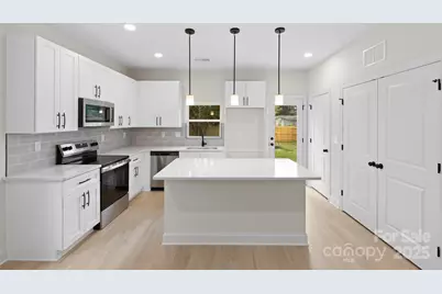 7805 Casa Loma Road, Charlotte, NC 28269 - Photo 2