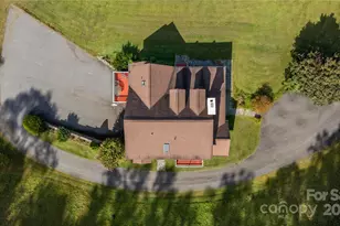 400 Three Dog Mountain Rd, Bakersville, NC 28705 - Photo 40