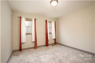 400 Three Dog Mountain Rd, Bakersville, NC 28705 - Photo 20