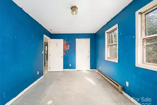 74 George St, Spruce Pine, NC 28777 - Photo 14