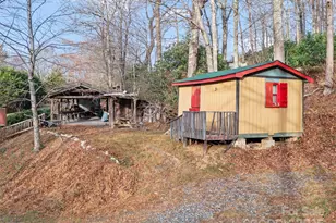 74 George St, Spruce Pine, NC 28777 - Photo 6