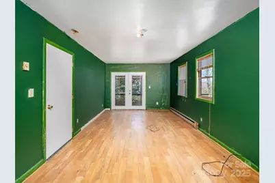 74 George Street, Spruce Pine, NC 28777 - Photo 12