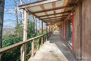 74 George St, Spruce Pine, NC 28777 - Photo 16