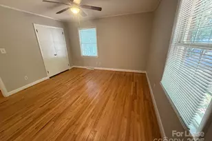 301 Montgomery Dr, Statesville, NC 28625 - Photo 6