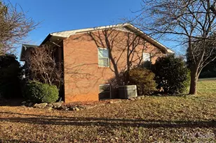 150 Old Georgia Rd, Statesville, NC 28625 - Photo 4