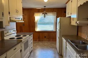 150 Old Georgia Rd, Statesville, NC 28625 - Photo 12
