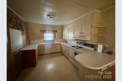 325 Sheldon Street, Hudson, NC 28638 - Photo 8