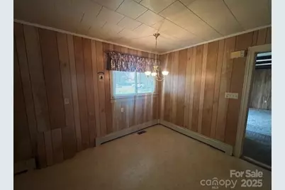 325 Sheldon Street, Hudson, NC 28638 - Photo 6