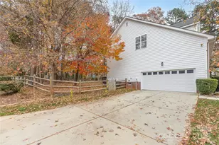 884 Clonmel Dr, Matthews, NC 28104 - Photo 38