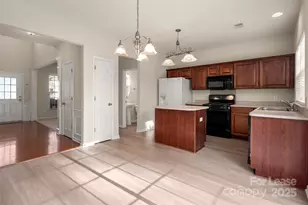 11220 Cypress View Dr, Charlotte, NC 28262 - Photo 6