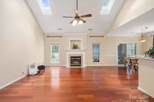 9903 Southampton Commons Dr, Charlotte, NC 28277 - Photo 10