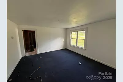 612 Washington Avenue NW, Valdese, NC 28690 - Photo 10