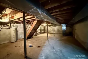 365 Ollis Rd, Spruce Pine, NC 28777 - Photo 12