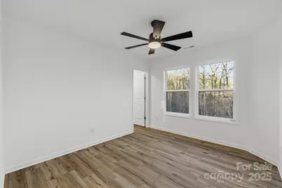 9389 West Ridge Drive, Hickory, NC 28601 - Photo 18