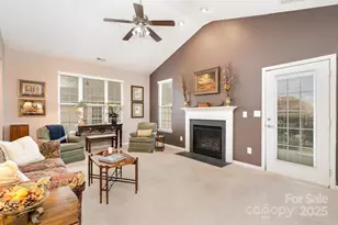 253 Garnet Ct, Fort Mill, SC 29708 - Photo 2