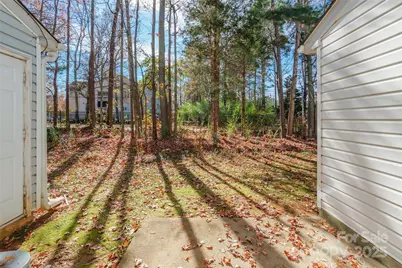 6856 Cypress Tree Lane, Charlotte, NC 28215 - Photo 18