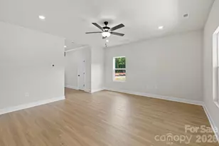 3510 Saddlebred Dr, Gastonia, NC 28052 - Photo 4
