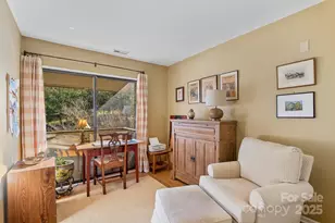 16 Lakemoor Ln, Hendersonville, NC 28739 - Photo 20