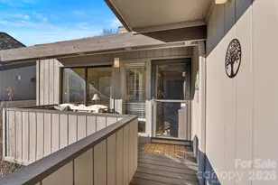 16 Lakemoor Ln, Hendersonville, NC 28739 - Photo 26
