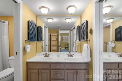 16 Lakemoor Lane, Hendersonville, NC 28739 - Photo 18