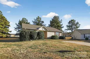 615 Basil Ct, Spartanburg, SC 29301 - Photo 4