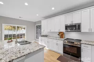 334 Mt Side Way, Fort Mill, SC 29715 - Photo 12