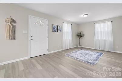 4647 16th Street Drive NE, Hickory, NC 28601 - Photo 8