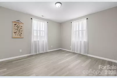 4647 16th Street Drive NE, Hickory, NC 28601 - Photo 10