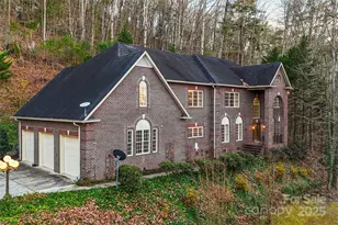 2983 Rockwood Dr, Lenoir, NC 28645 - Photo 2