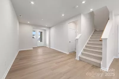 6013 Longar Lane, Charlotte, NC 28269 - Photo 4