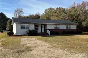 305 Tec Rd, Cheraw, SC 29520 - Photo 1