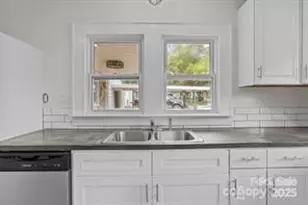 765 N Church St, Mooresville, NC 28115 - Photo 4