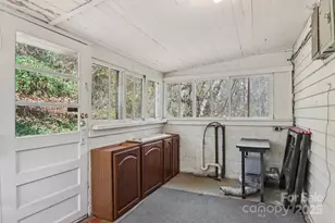 301 Parris Branch Rd, Sylva, NC 28779 - Photo 20