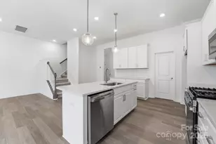 302 Silver Fleet Dr, Indian Trail, NC 28079 - Photo 6