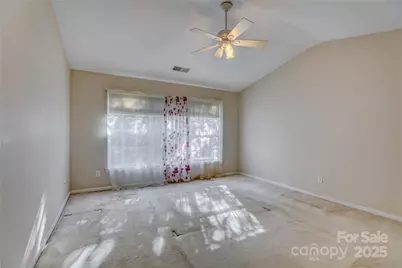 5523 Bentgrass Run Drive, Charlotte, NC 28269 - Photo 14