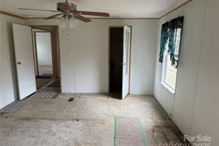 1042 Brookside Camp Rd, Hendersonville, NC 28792 - Photo 28