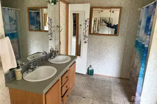 1042 Brookside Camp Rd, Hendersonville, NC 28792 - Photo 24