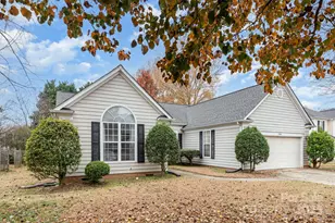 13610 Red Wine Ct, Charlotte, NC 28273 - Photo 2