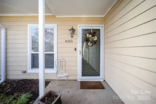 805 Sardis Cove Dr, Charlotte, NC 28270 - Photo 2