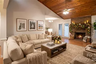 805 Sardis Cove Dr, Charlotte, NC 28270 - Photo 4