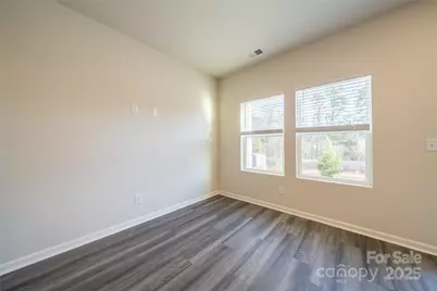 8012 Hidden Springs Trail, Charlotte, NC 28216 - Photo 6