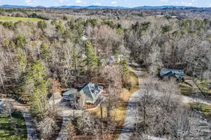 303 Fairforest Dr, Rutherfordton, NC 28139 - Photo 30