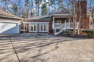 303 Fairforest Dr, Rutherfordton, NC 28139 - Photo 4