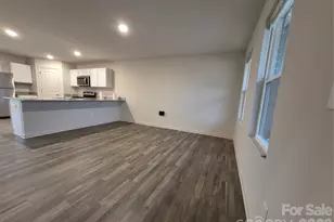 121 Vintage Woods Ct, Shelby, NC 28150 - Photo 2